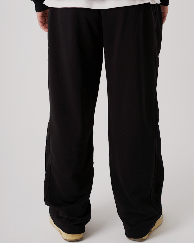 Black-sweatpants